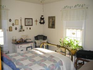 660 E Sherman Ave, Oconomowoc, WI 53066