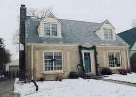 2571 N 84th St., Wauwatosa, WI 53226