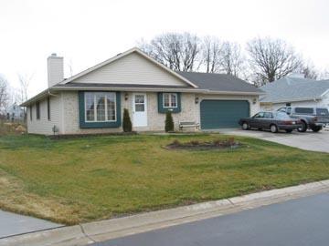10402 S Donald Dr., Oak Creek, WI 53154