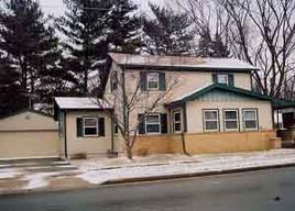412 E Forest St., Oconomowoc, WI 53066