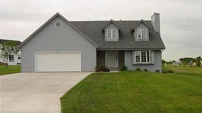 4923 W Tumblecreek Dr, Franklin, WI 53132