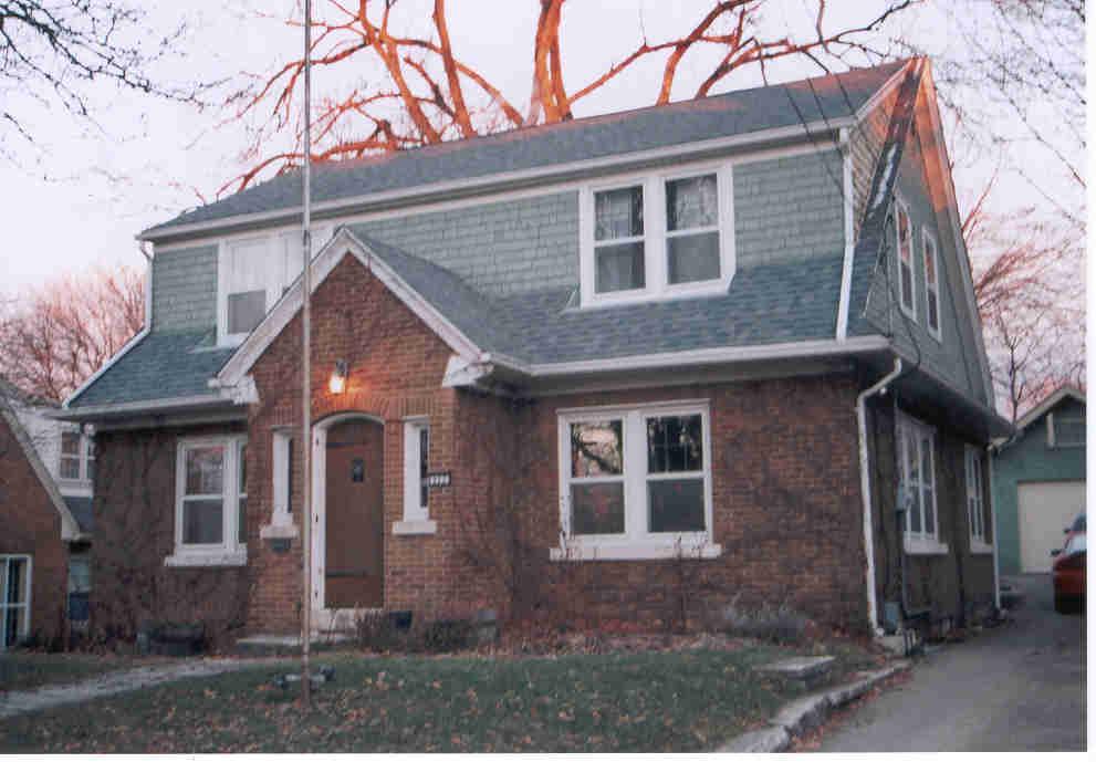 111 N Hartwell Ave, Waukesha, WI 53186