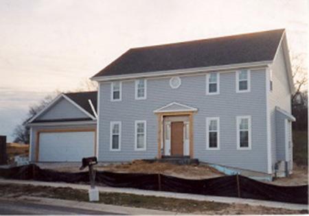 715 Shady Ln., Oconomowoc, WI 53066