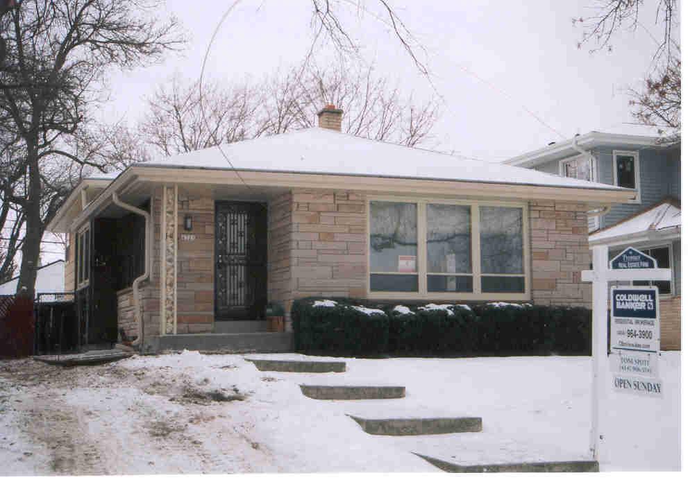 4321 N 99th St, Wauwatosa, WI 53222