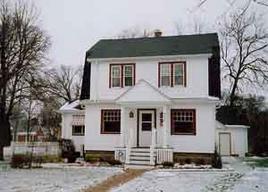 8030 Stickney Ave, Wauwatosa, WI 53213