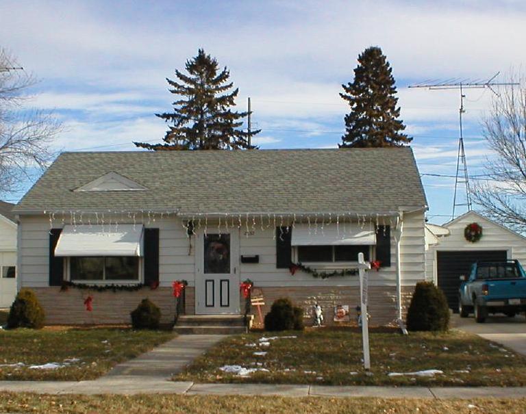2332 Van Buren St., New Holstein, WI 53061
