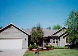 916 Edgewater Ct., Watertown, WI 53098