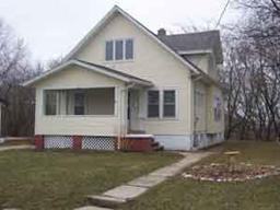 1703 Taylor Ln., West Bend, WI 53090