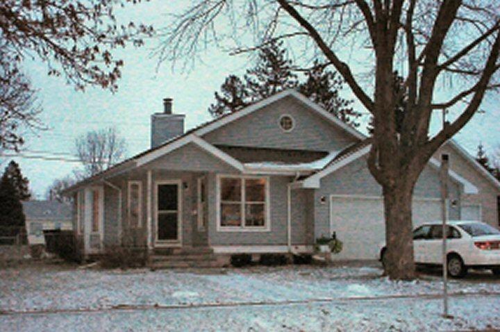705 N Hubbard, Horicon, WI 53032