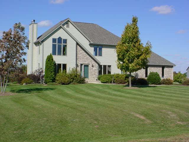 27428 W Red Fox Run #N91, Lisbon, WI 53029