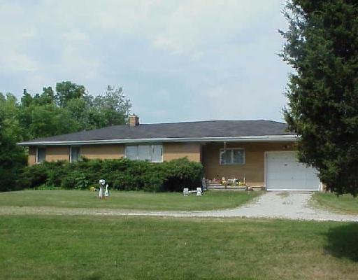 12500 336 Ave., Randall, WI 53181