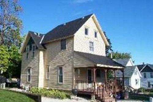 316 Conkey St, Burlington, WI 53105