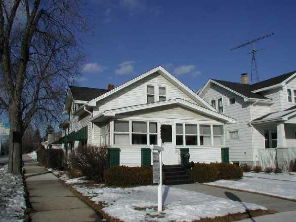 3824 Lindermann Ave., Racine, WI 53405