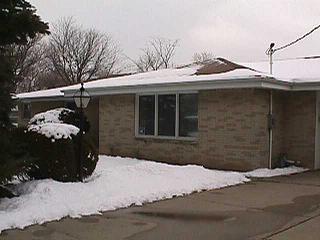 4605 S 72nd, Greenfield, WI 53220