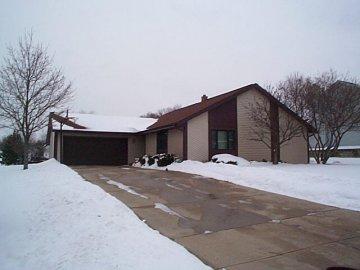 7552 S Drake Ln., Franklin, WI 53132