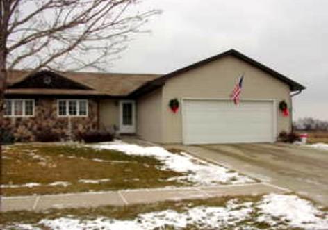 422 E 3rd Ave., Elkhorn, WI 53121