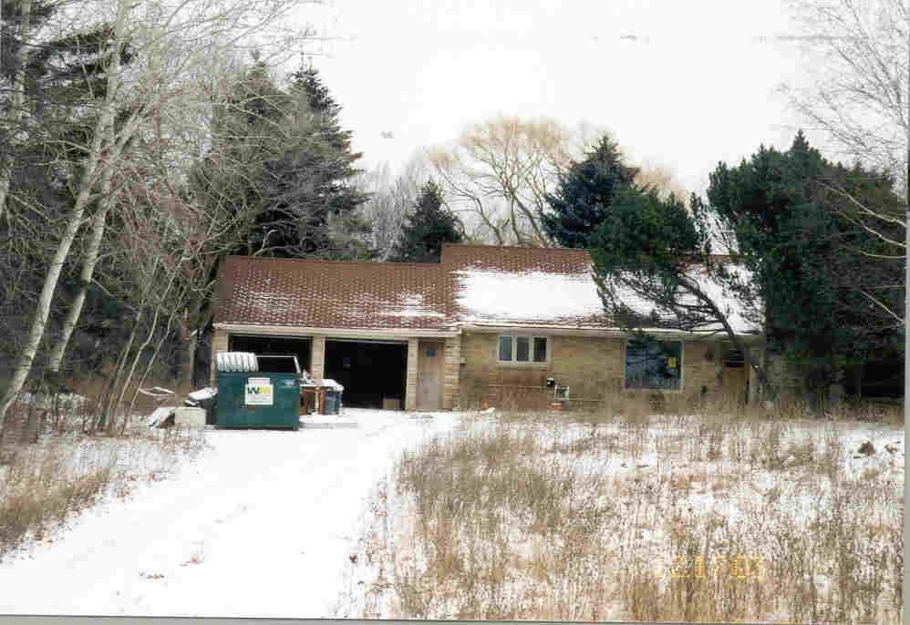 10962 N River Rd., Mequon, WI 53092