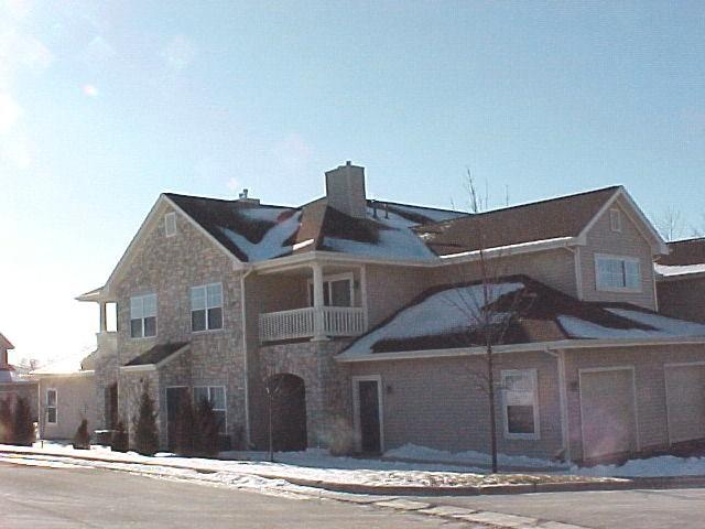 9363 Cobblestone Way #H, Franklin, WI 53132