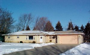 8748 Maplecrest Dr., Mount Pleasant, WI 53406