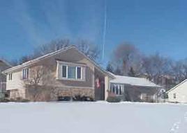 895 Timber Pass, Brookfield, WI 53045