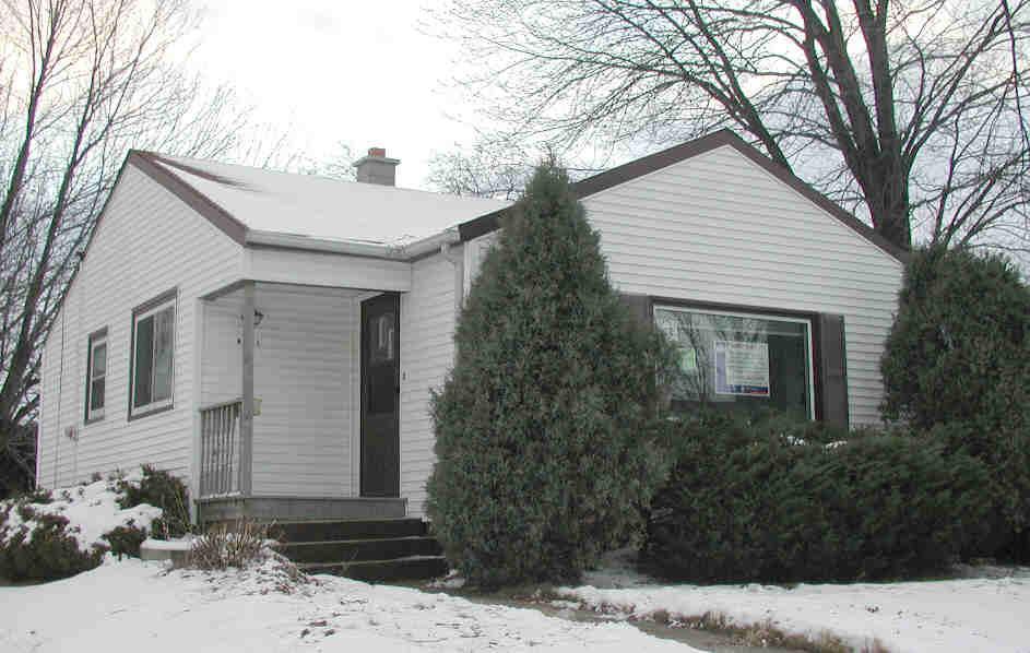 4601 Olive St, Racine, WI 53405