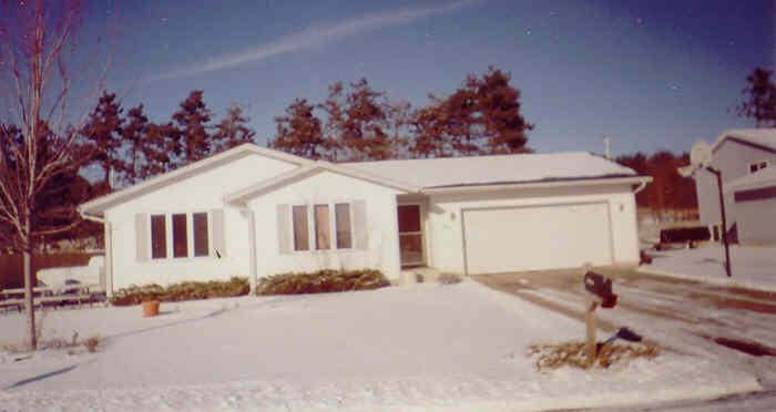 813 Amanda Ct., Holmen, WI 54636