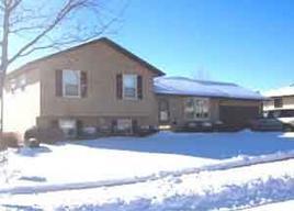 1501 Erin Ln., Waukesha, WI 53188