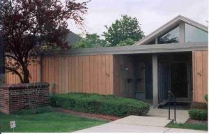 418 W Willow Ct, Fox Point, WI 53217