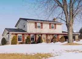 8950 S Cherokee Pass, Mukwonago, WI 53149