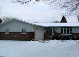 3207 S 27th St, La Crosse, WI 54601