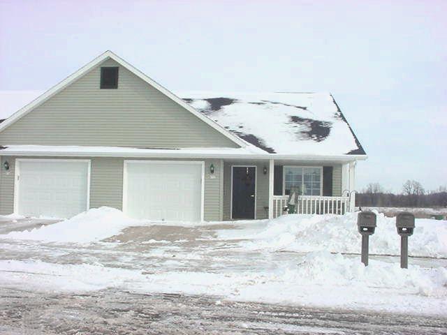 872 Tower Dr., Hartford, WI 53027