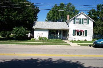 357 Mchenry, Burlington, WI 53105