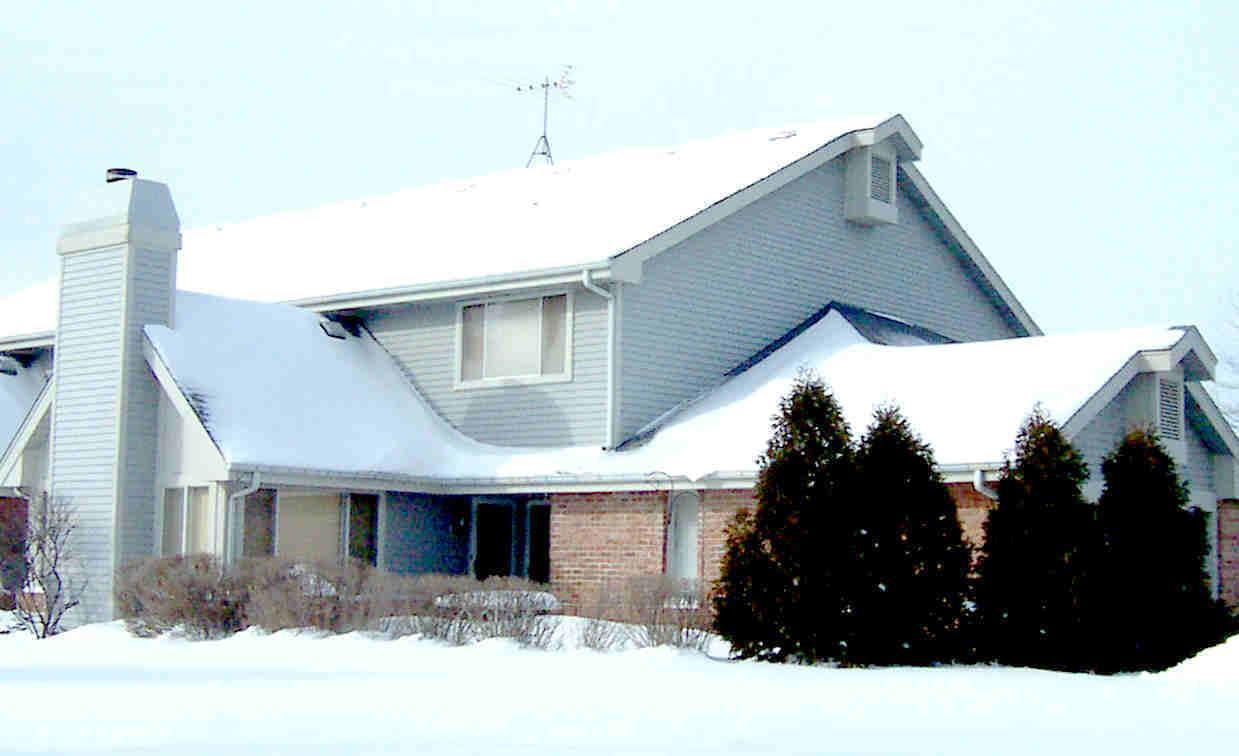 13470 Fountain Dr., New Berlin, WI 53151