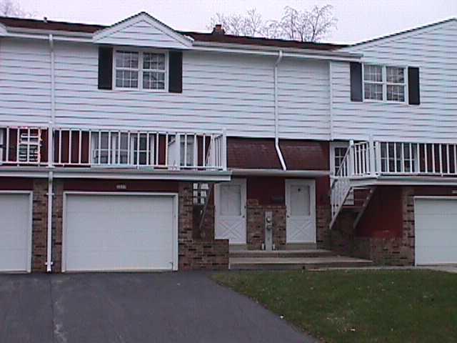 3217 W Canterbury Rd., Greenfield, WI 53221