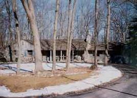1940 Westmoor Ter., Elm Grove, WI 53122