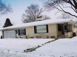 1512 Riverview Dr., Kewaskum, WI 53040