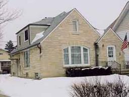 2202 S 70th St., West Allis, WI 53219