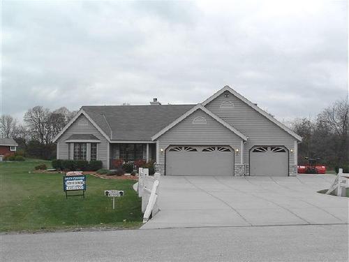 25957 W Shadow Ridge Cir. #S46, Waukesha, WI 53189