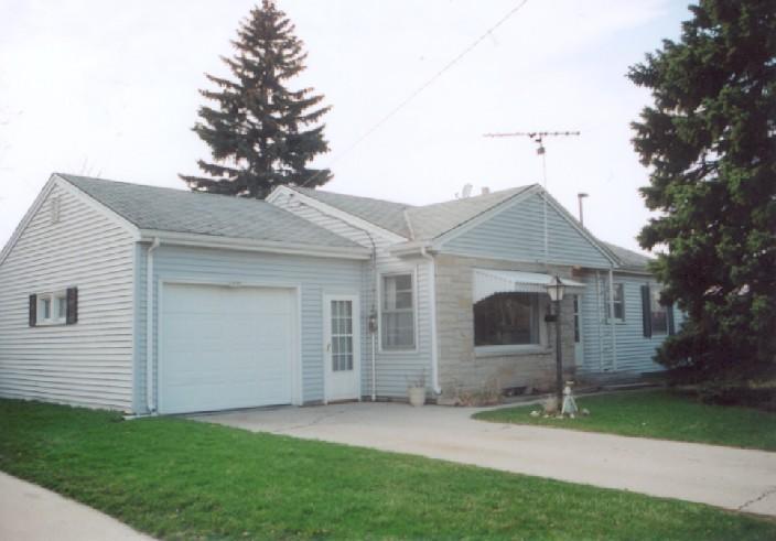 1533 N Wisconsin St, Port Washington, WI 53074