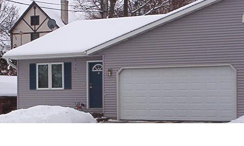 323 3rd Ave., Onalaska, WI 54650