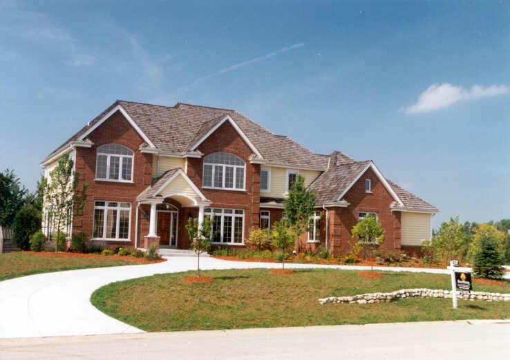 2755 Norman Dr., Brookfield, WI 53045