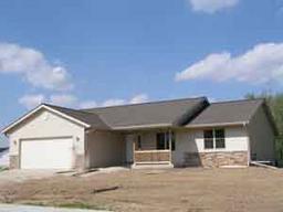 554 Sand Dr., West Bend, WI 53095
