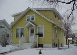 332 Harrison Ave, Waukesha, WI 53186