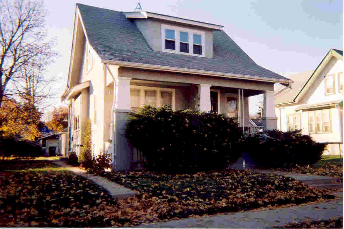 5547 N 37th St, Milwaukee, WI 53209