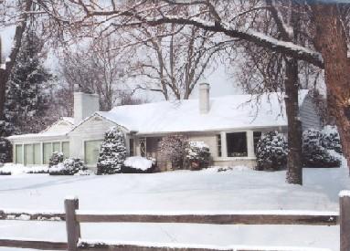 1020 E Quarles Pl., Fox Point, WI 53217