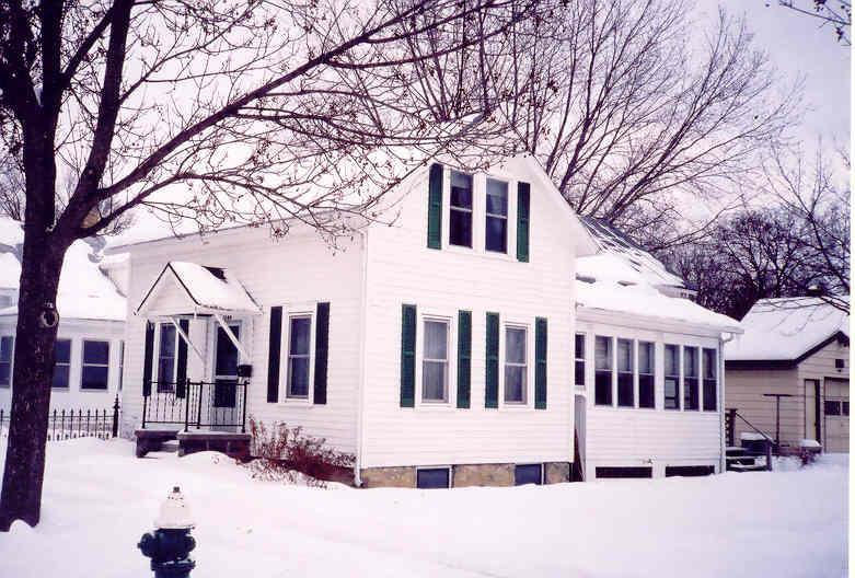 1249 S 11th, La Crosse, WI 54601