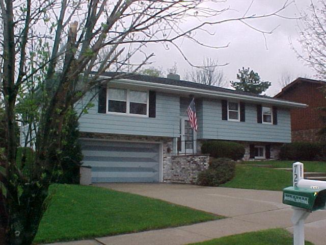 725 Harrison St, Hartford, WI 53027