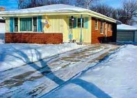 2014 N 115th St., Wauwatosa, WI 53226