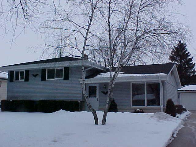 222 E Norport Dr., Port Washington, WI 53074