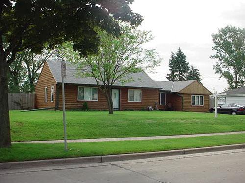 3156 S 77th St., Milwaukee, WI 53219
